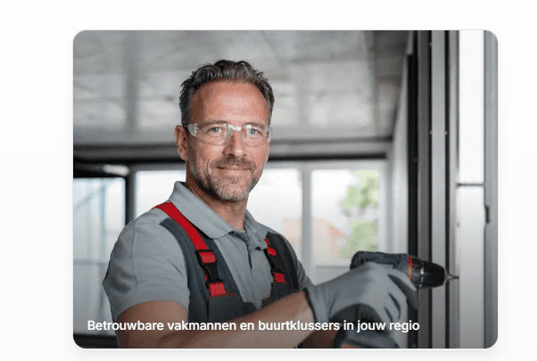 Vakman aan het werk met boormachine